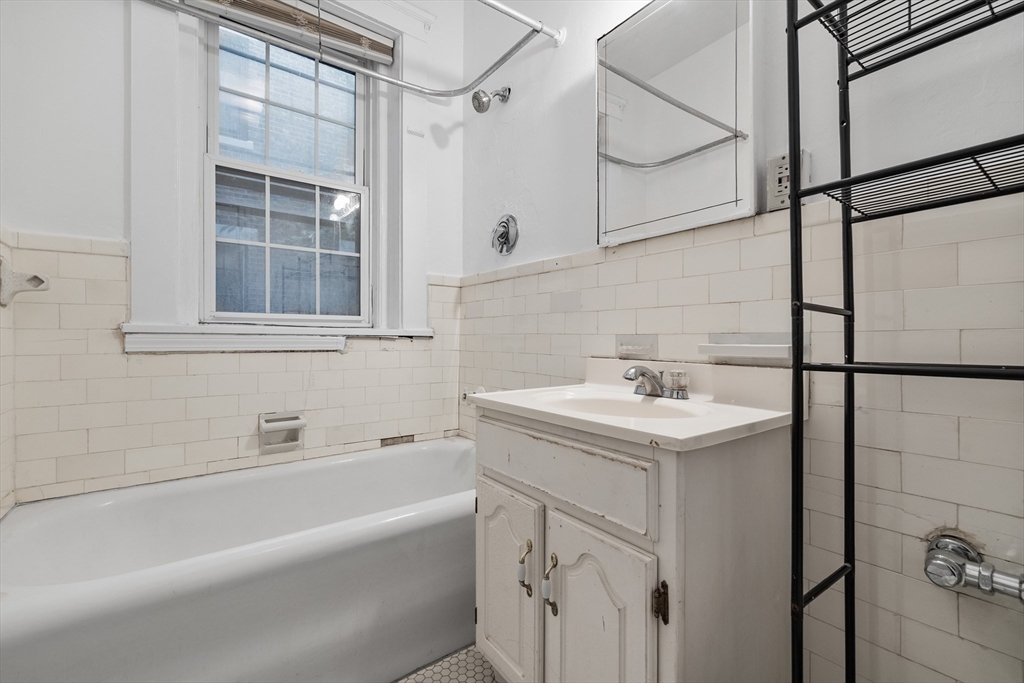 15-17 James St # 2