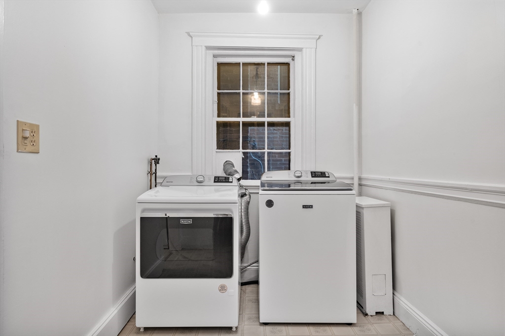 15-17 James St # 2