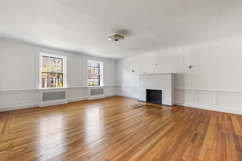 15-17 James St # 2