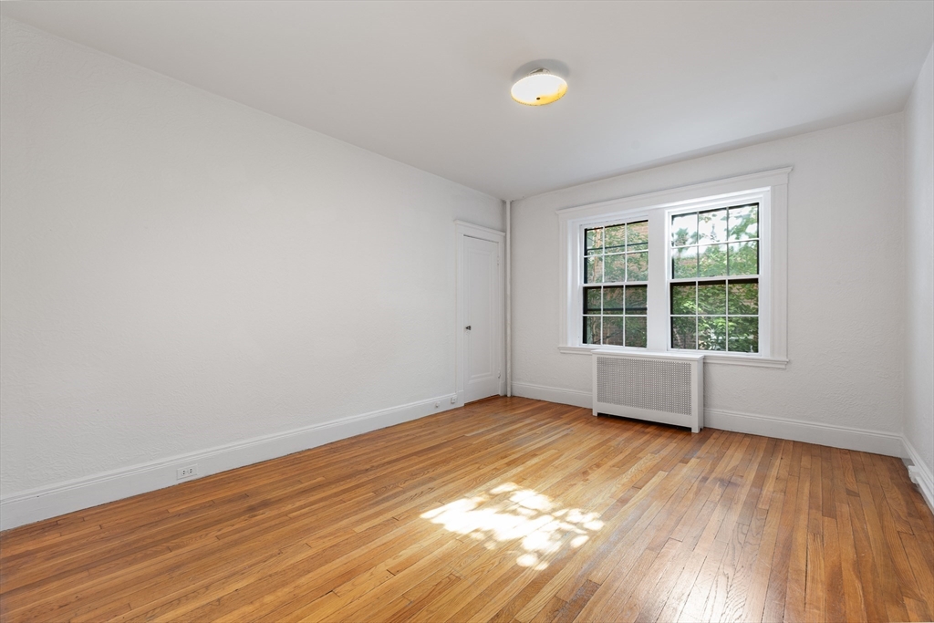 15-17 James St # 2