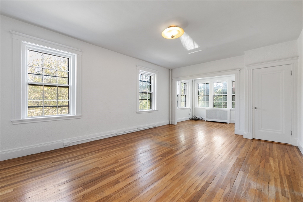 15-17 James St # 2