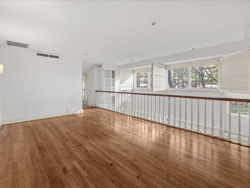 20 Rowes Wharf # 2 Unit: Townhouse 2