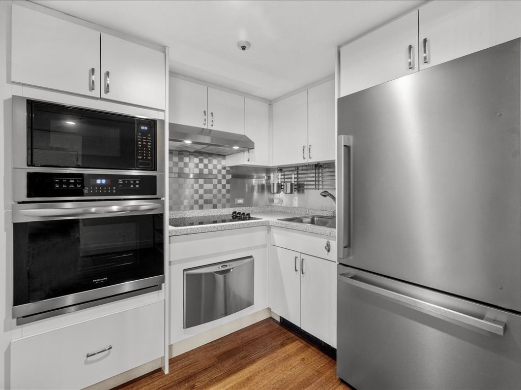 20 Rowes Wharf # 2 Unit: Townhouse 2