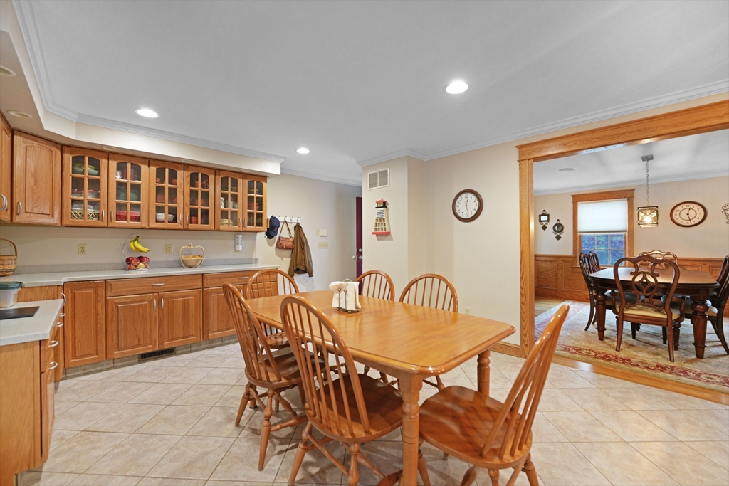 6 Walters Way