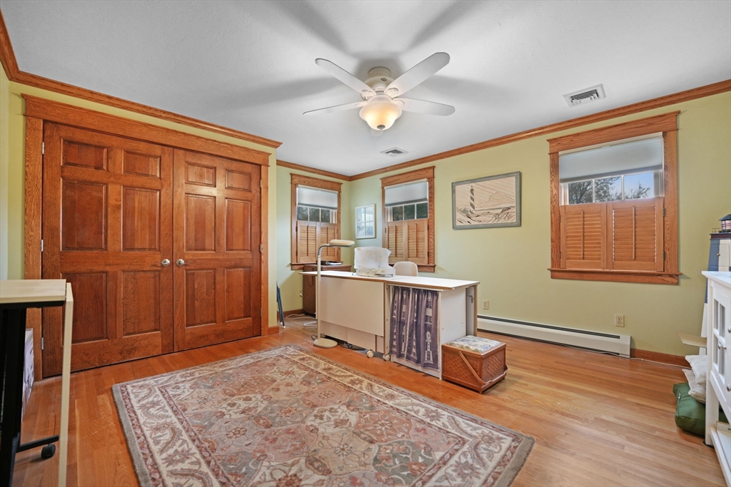 6 Walters Way