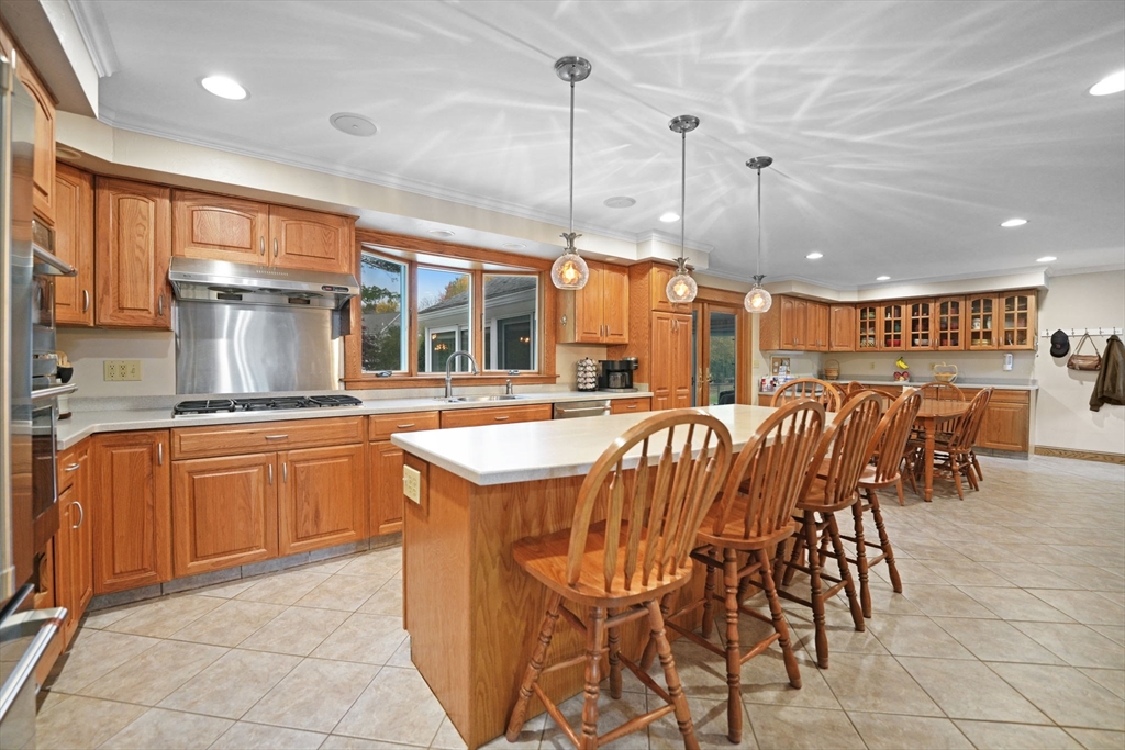 6 Walters Way