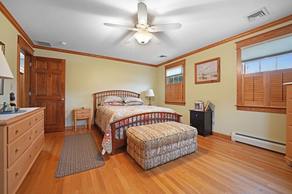 6 Walters Way