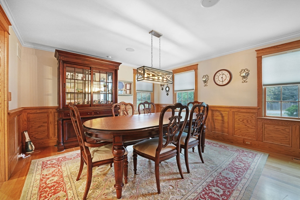 6 Walters Way