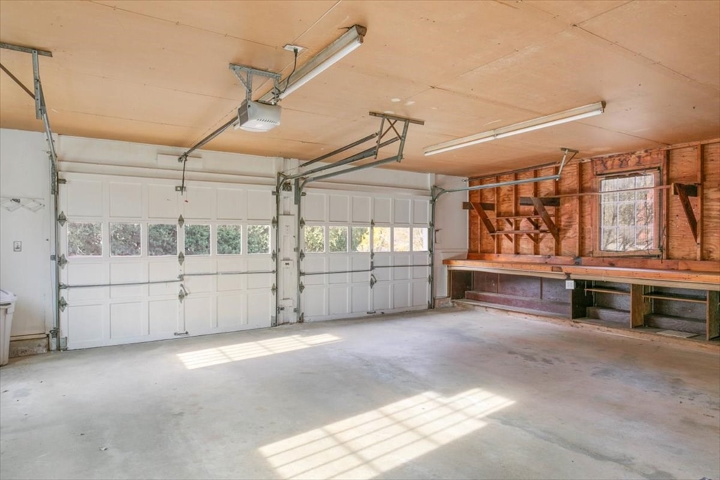 61 Folly Mill Rd