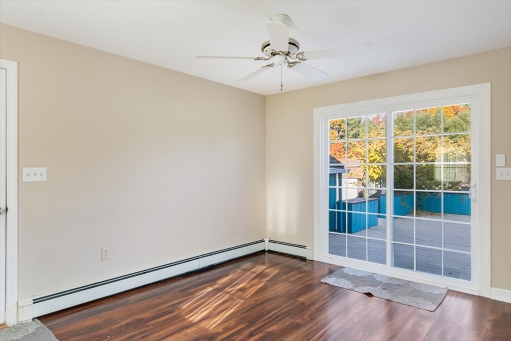 61 Folly Mill Rd