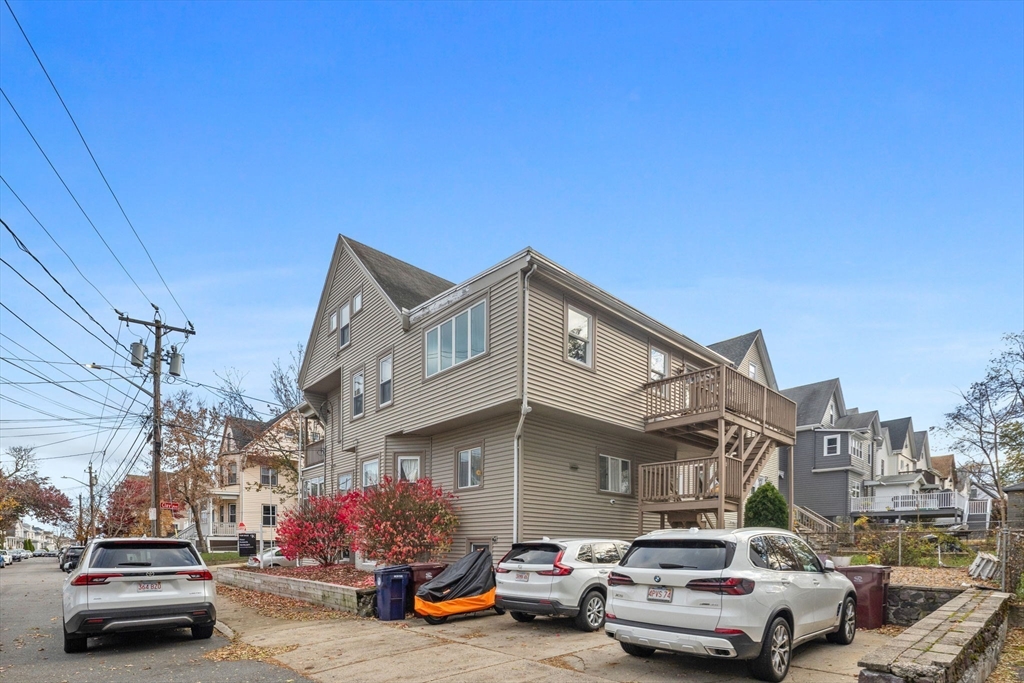26 Clay Ave