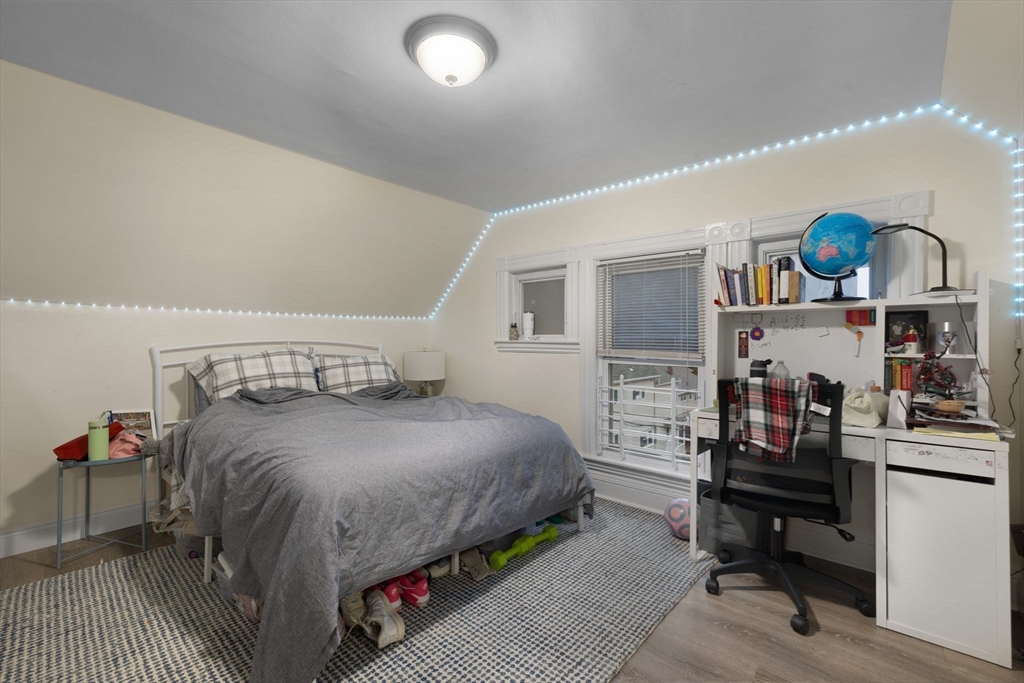 26 Clay Ave