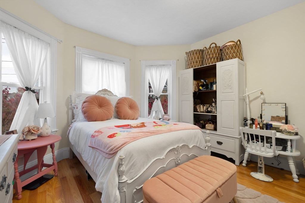 26 Clay Ave
