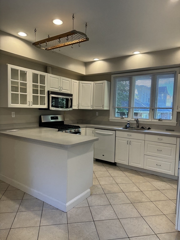 62 Crosby Rd # 1