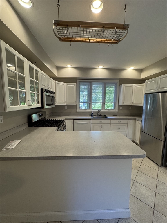 62 Crosby Rd # 1