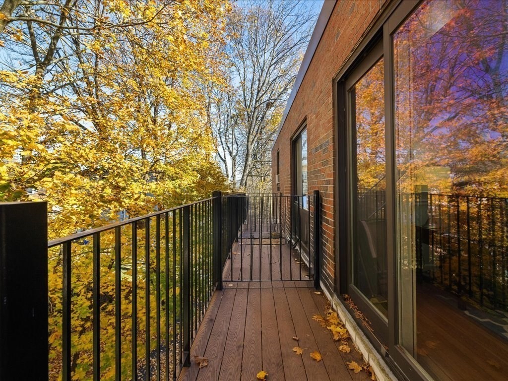 22 Branchfield St # D4