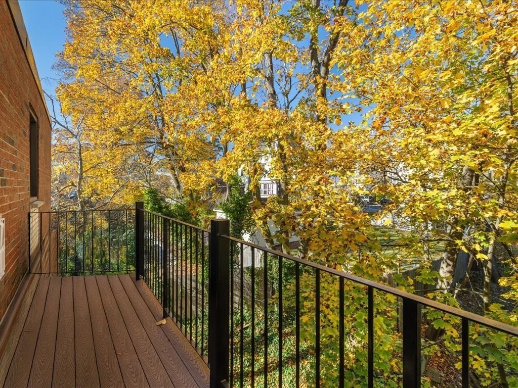 22 Branchfield St # D4