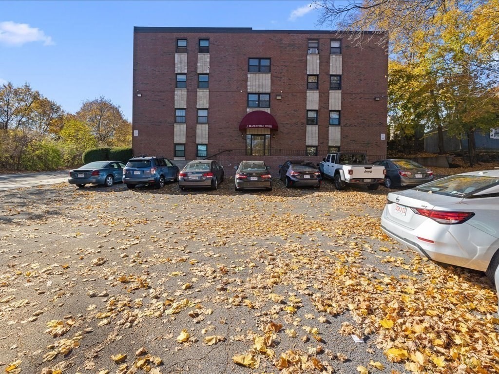 22 Branchfield St # D4