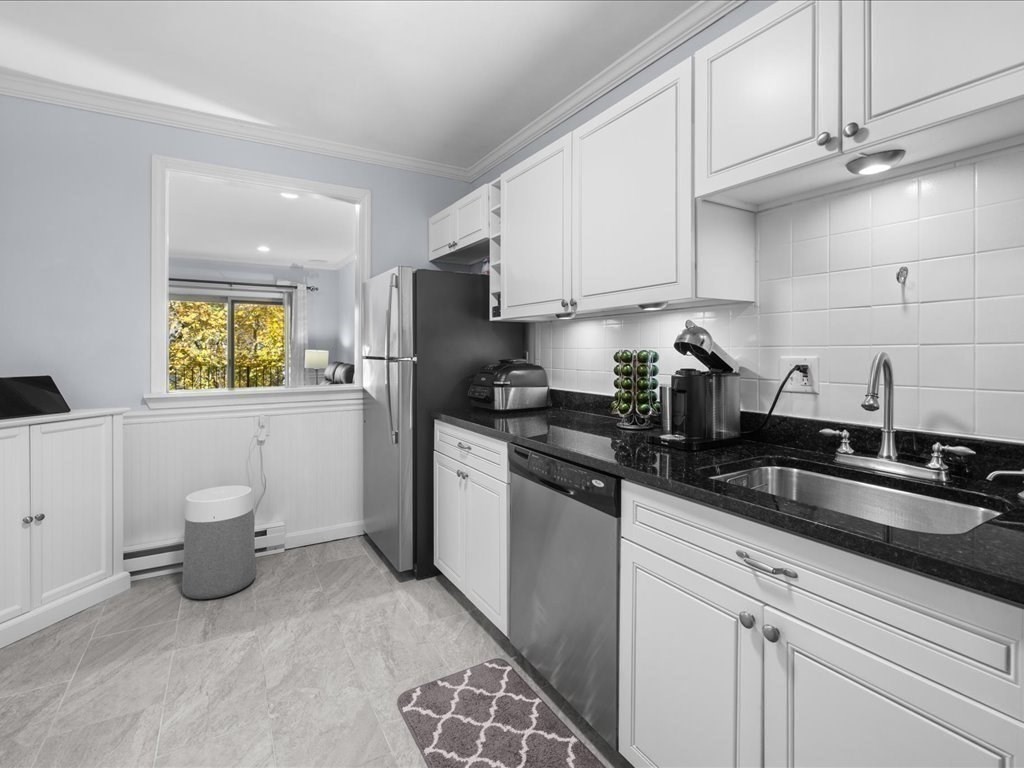 22 Branchfield St # D4