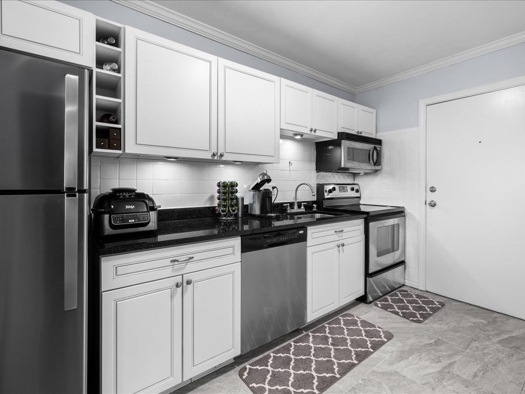 22 Branchfield St # D4