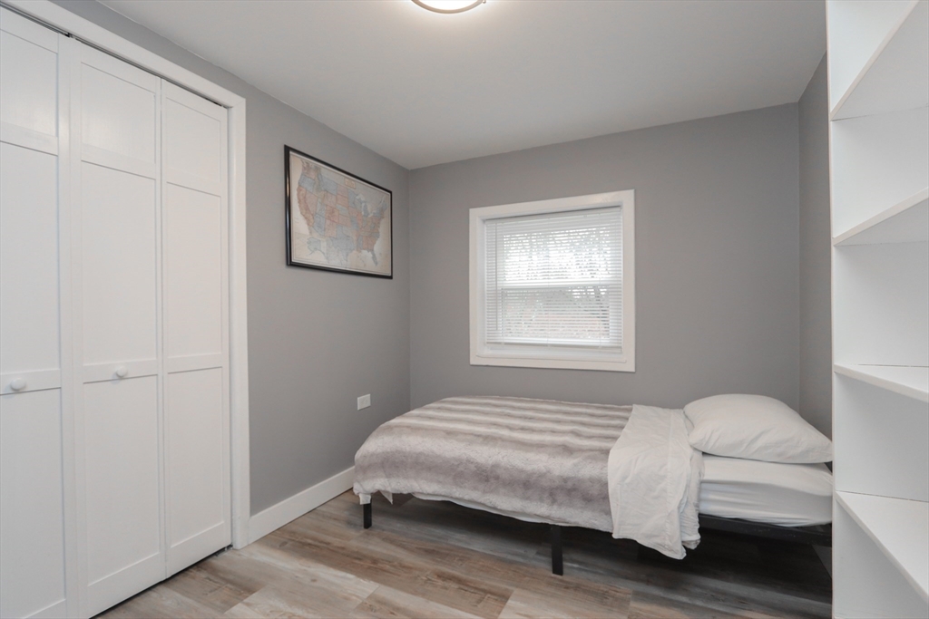 72 Charlton St