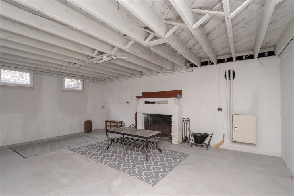72 Charlton St