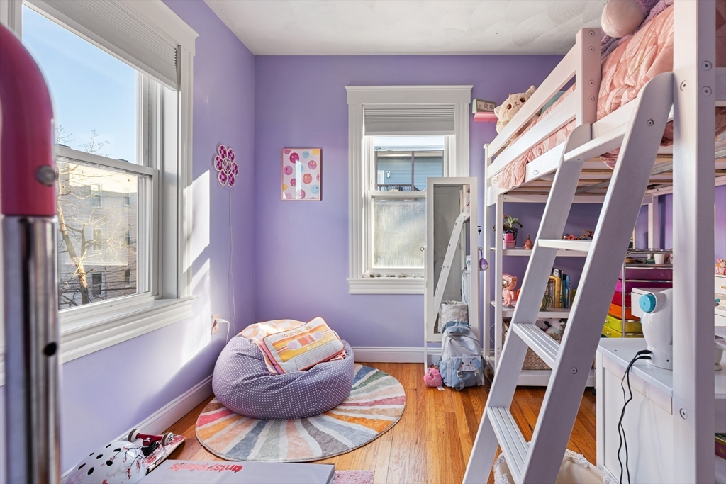 24 Thelma Unit: Penthouse