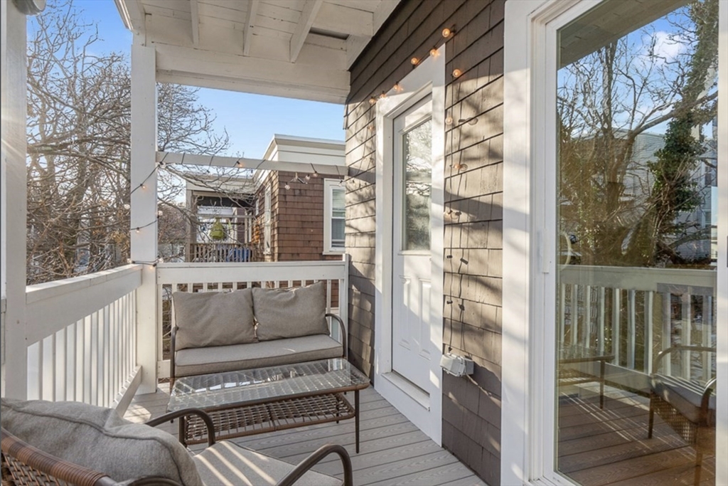 24 Thelma Unit: Penthouse