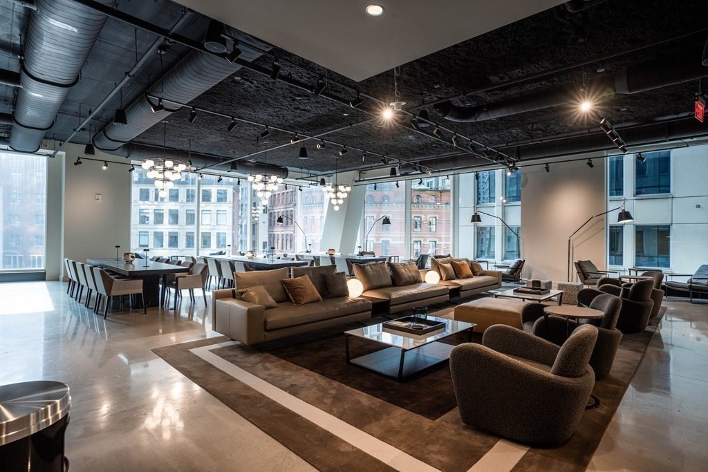 240 Devonshire Street # 5806