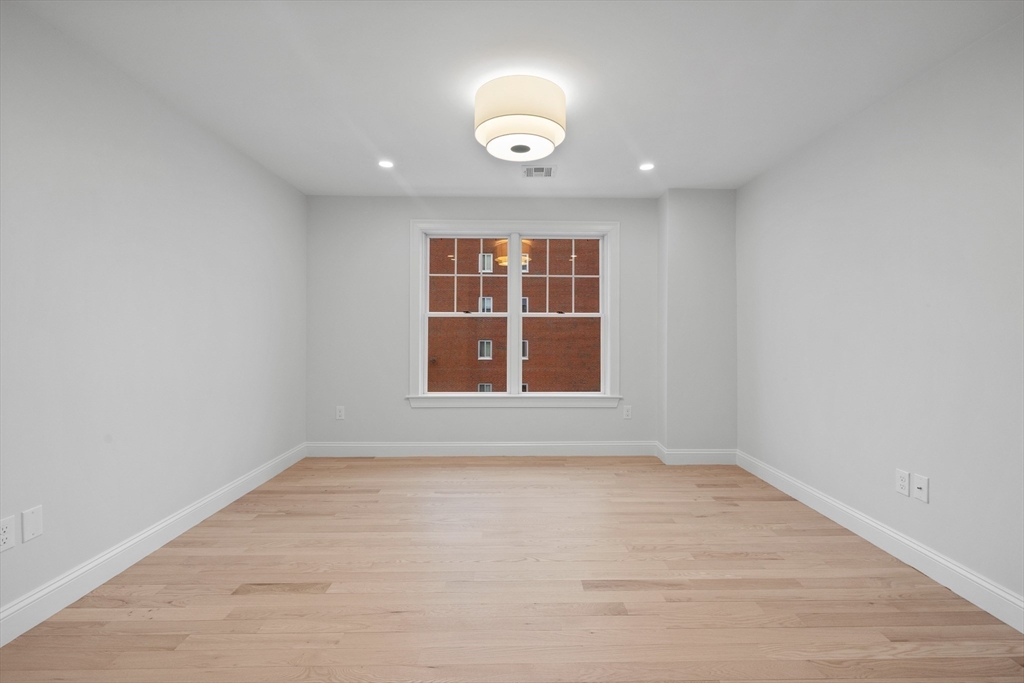 5 Chatham St # 5