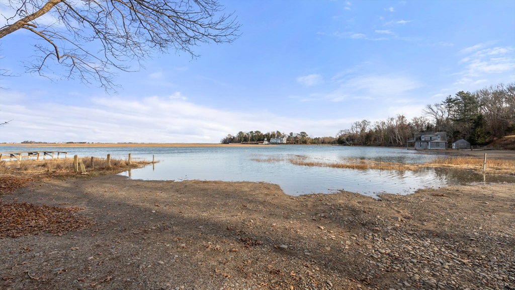 68 Abrams Hill Rd