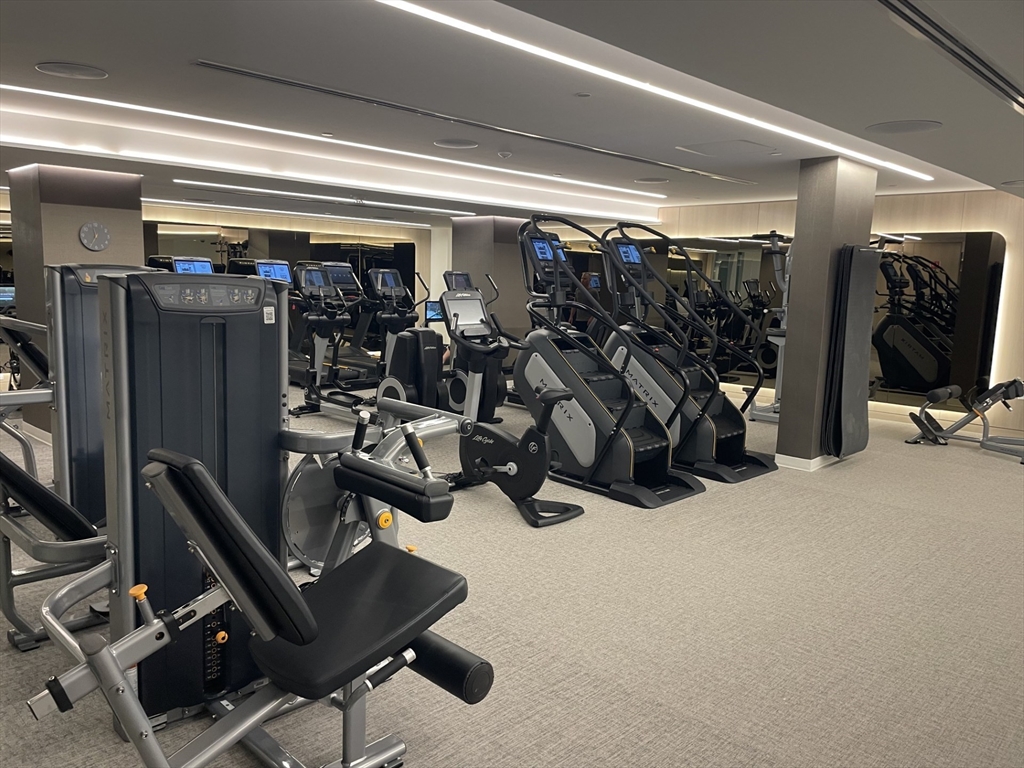 20 Rowes Wharf Unit: TH7