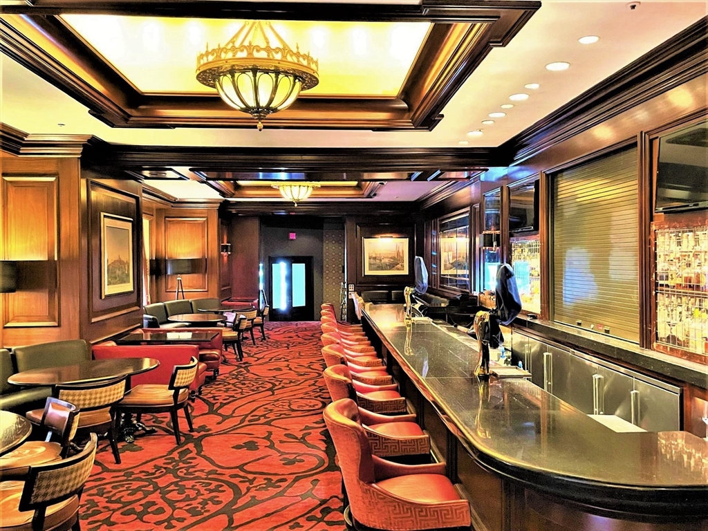 20 Rowes Wharf Unit: TH7
