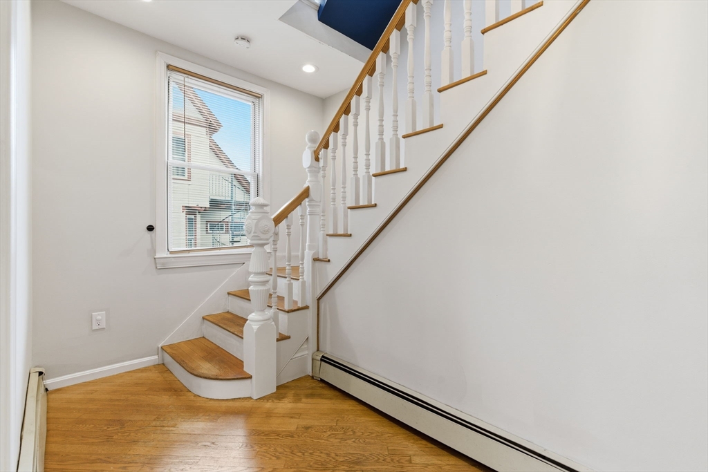83 Greenwood St
