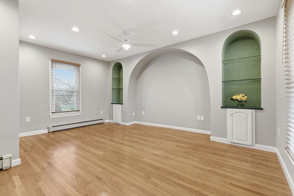 83 Greenwood St