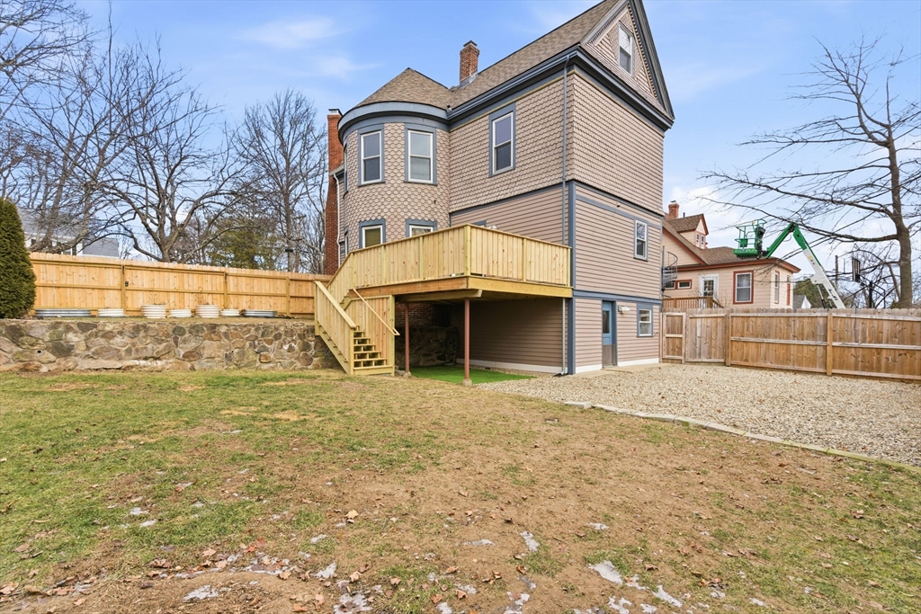 83 Greenwood St