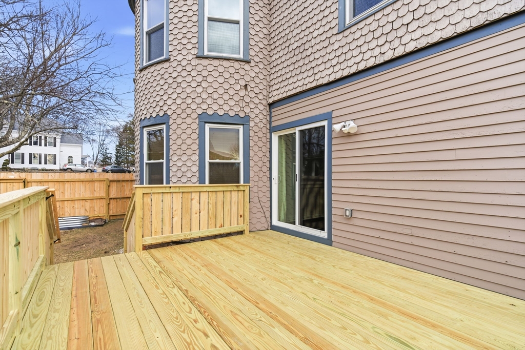 83 Greenwood St