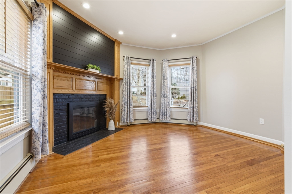 83 Greenwood St