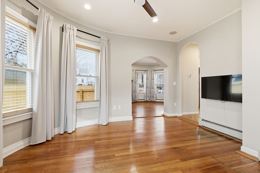 83 Greenwood St