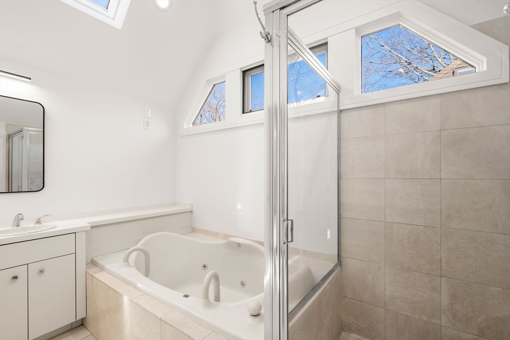241 Perkins Street # 102 Unit: G-102
