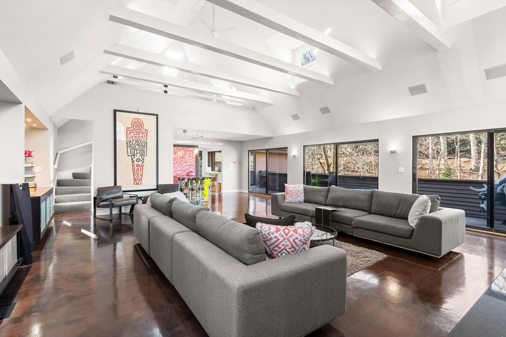 241 Perkins Street # 102 Unit: G-102