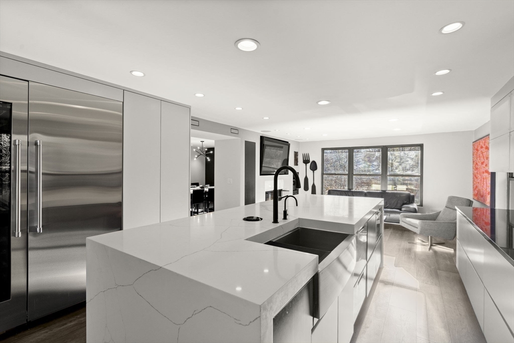 241 Perkins Street # 102 Unit: G-102
