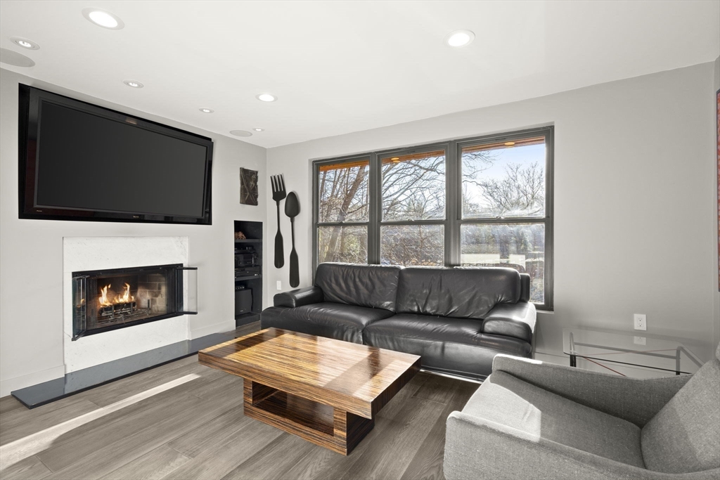 241 Perkins Street # 102 Unit: G-102