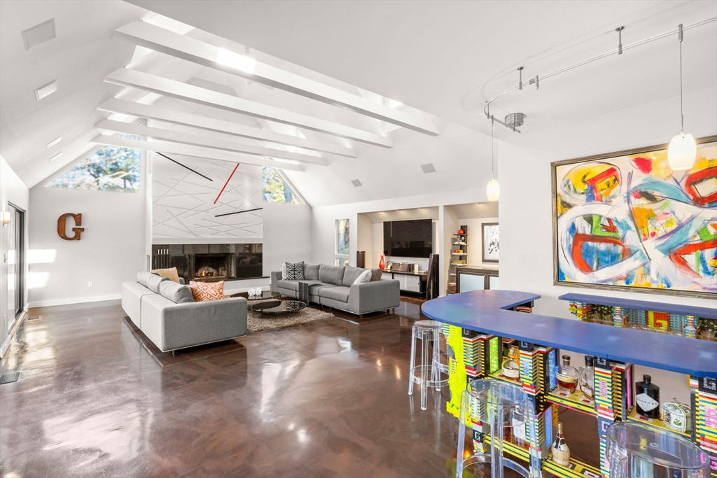 241 Perkins Street # 102 Unit: G-102