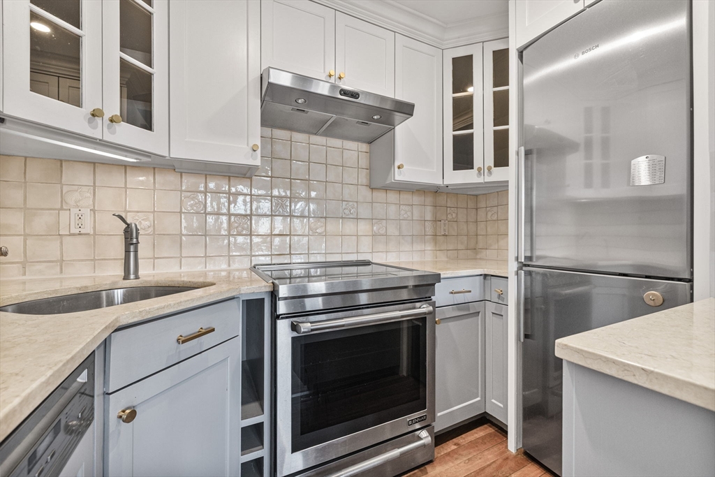 348 Marlborough St # 3
