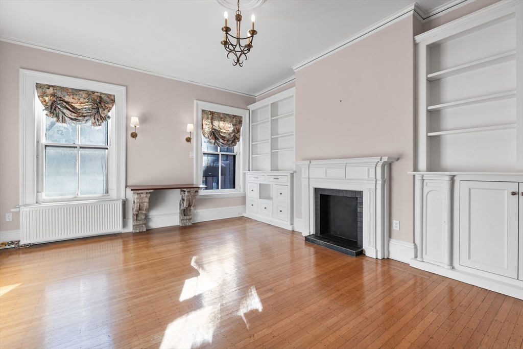 348 Marlborough St # 3