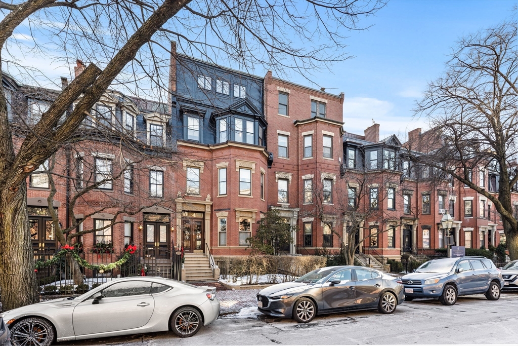 348 Marlborough St # 3