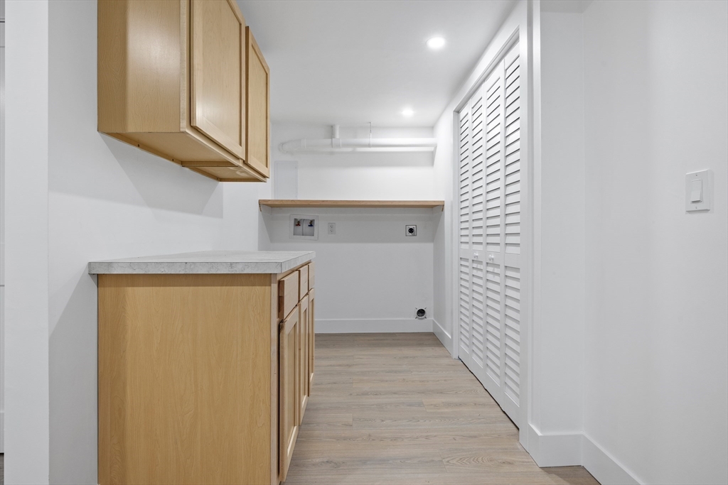 1 Knollwood Road