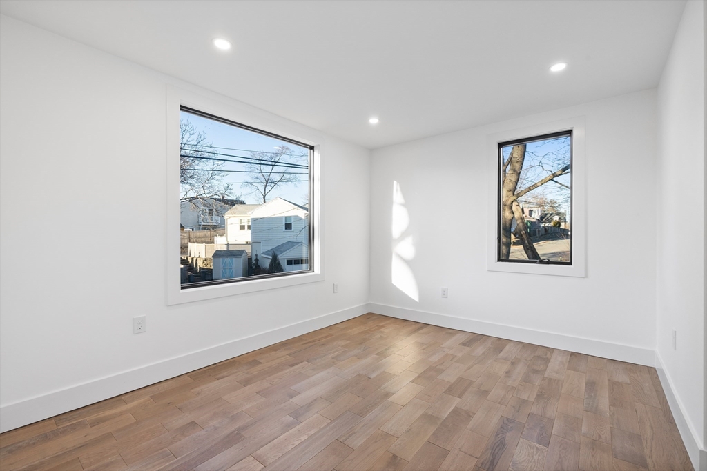 1 Knollwood Road