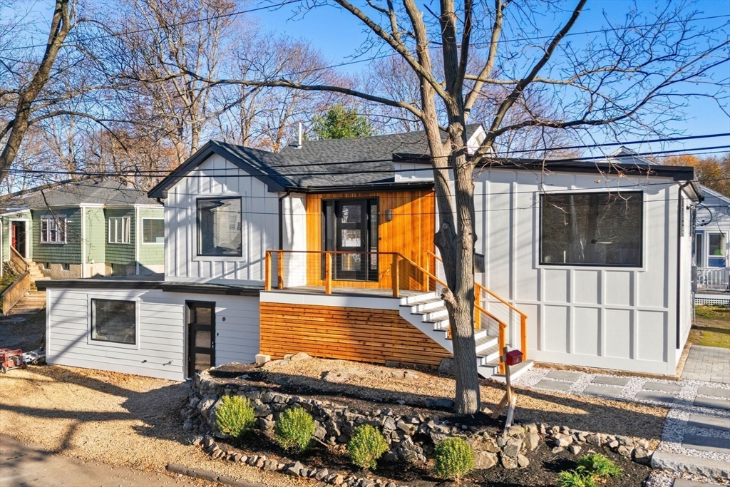 1 Knollwood Road
